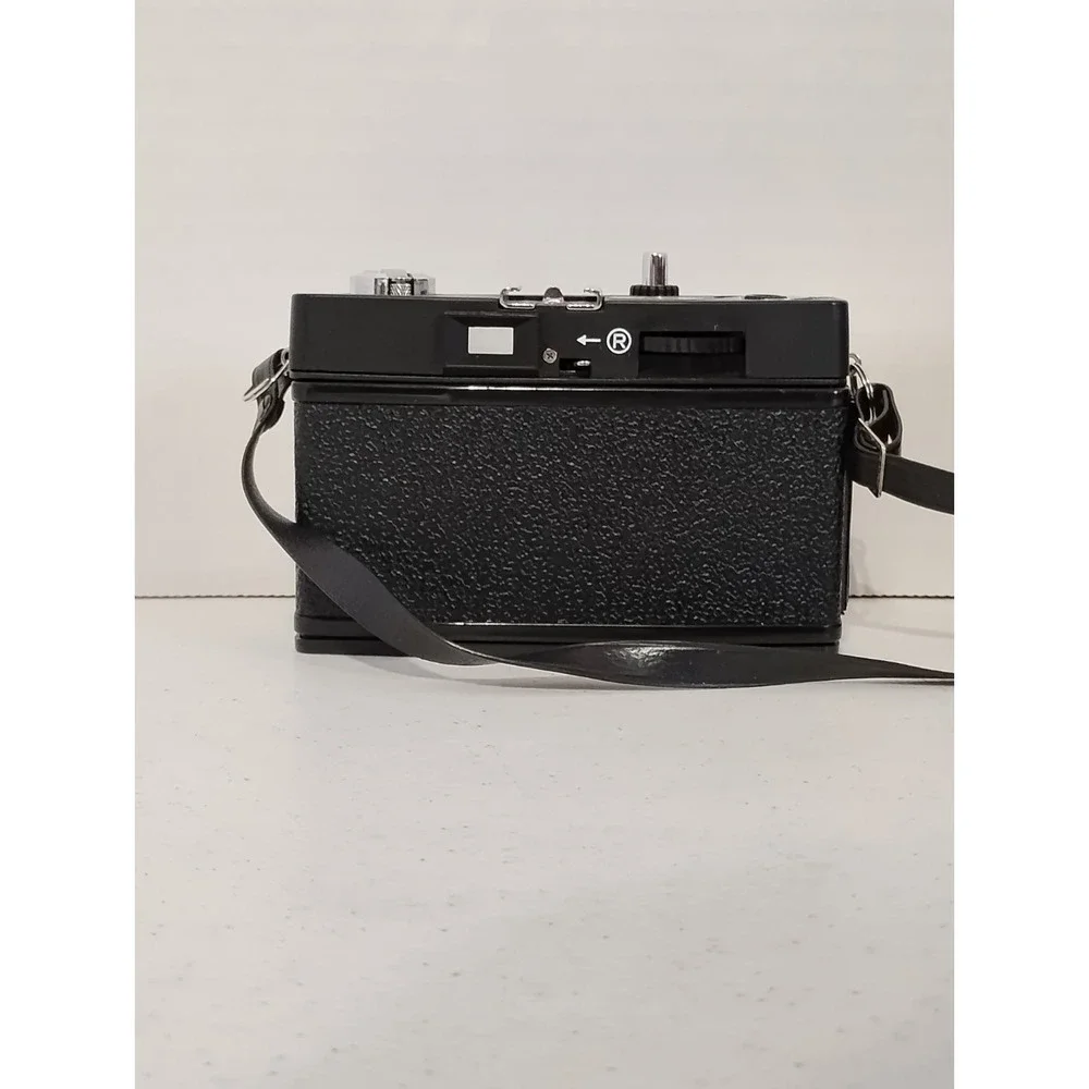 Bentley BX-3 Black 35mm Compact Film Camera Fixed Focus w/ Case & Strap